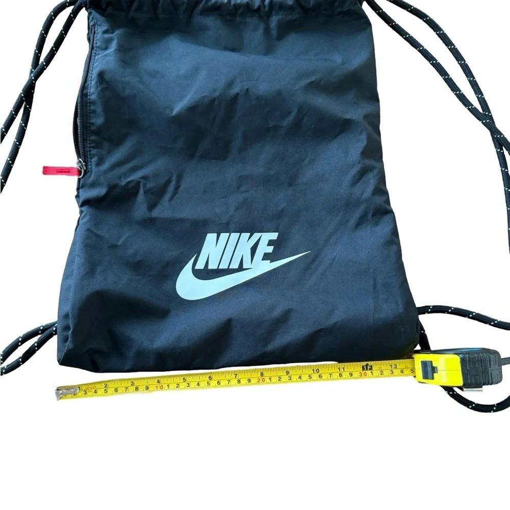 NIKE Drawstring Gym Bag – Black with Side Zipper - Picture 3 of 4